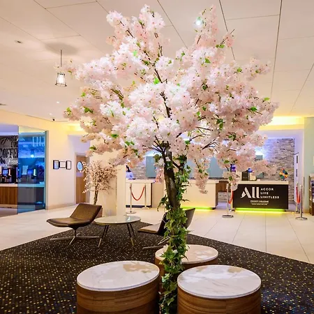 Novotel Centre 4*